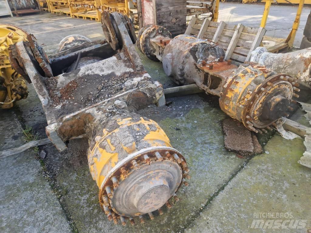 Liebherr L 586 Assi