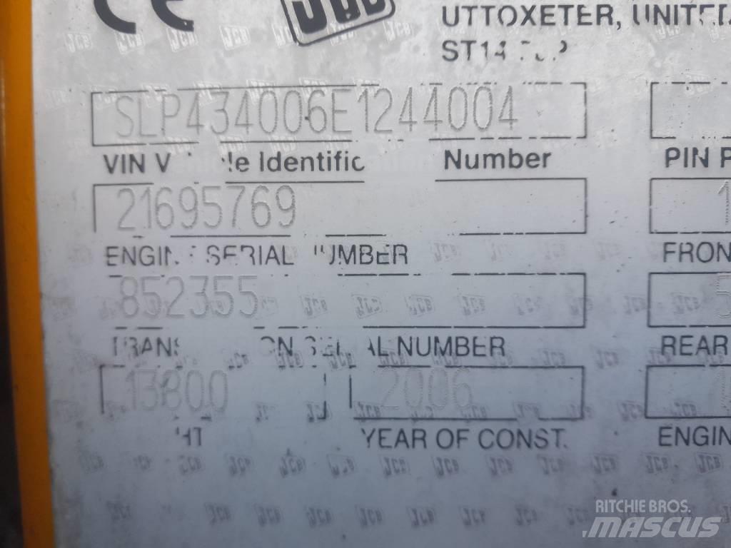 JCB 434S Pale gommate