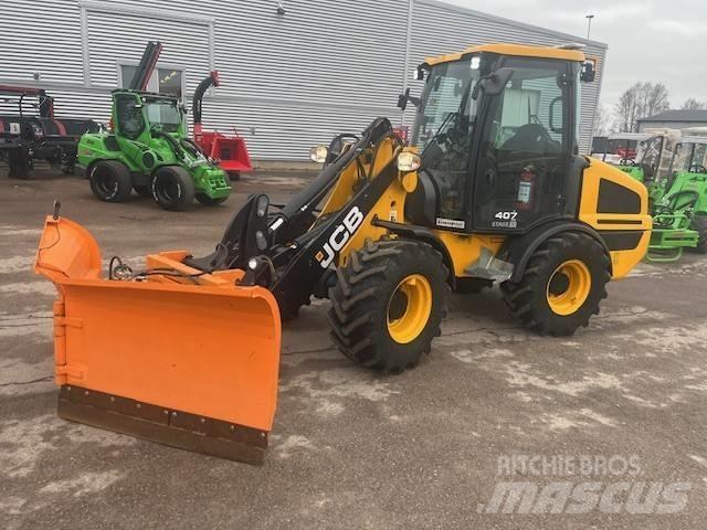 JCB 407 Agri Pale gommate