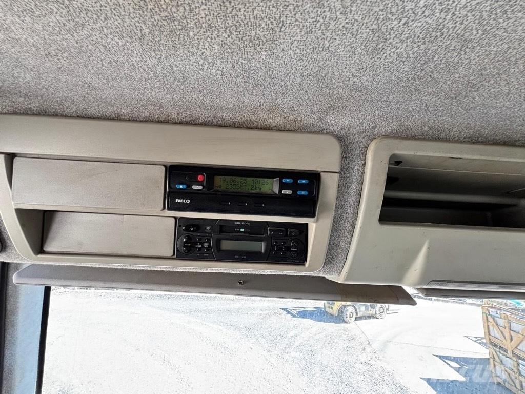 Iveco 180E 28 Camion ribaltabili