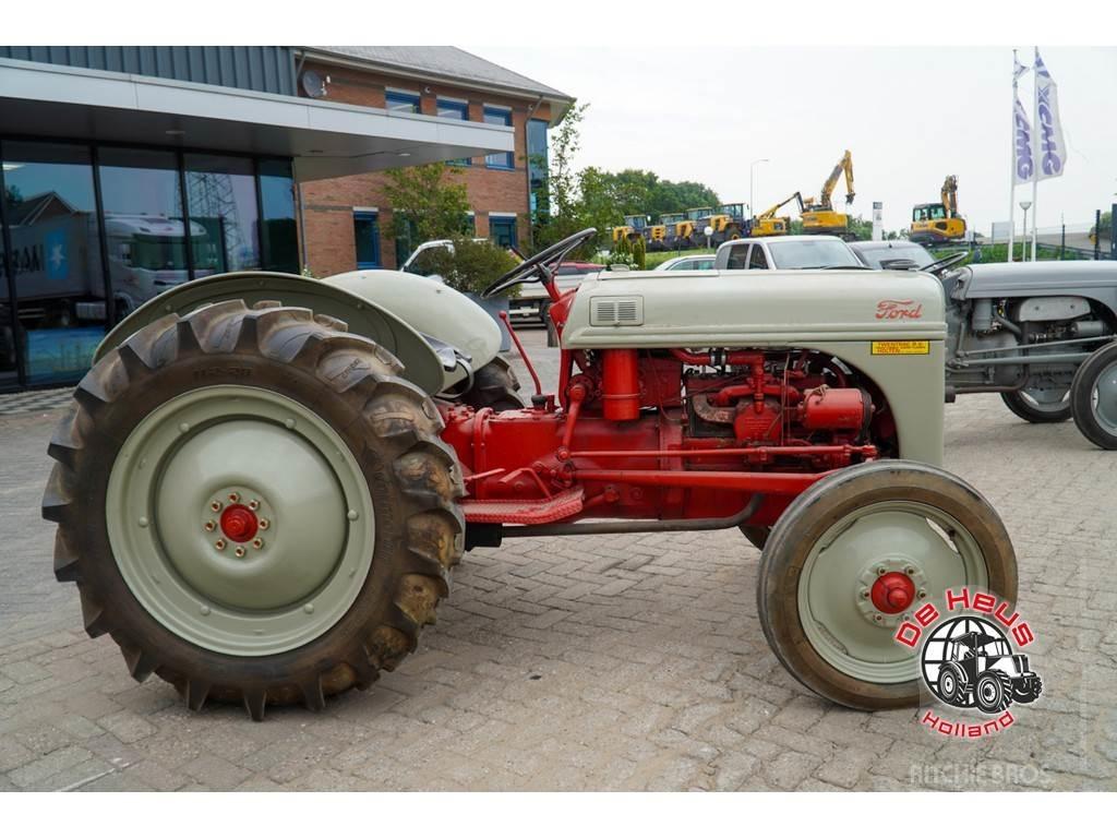 Ford Dearborn Trattori