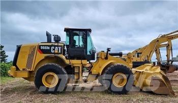 CAT 966M Pale gommate
