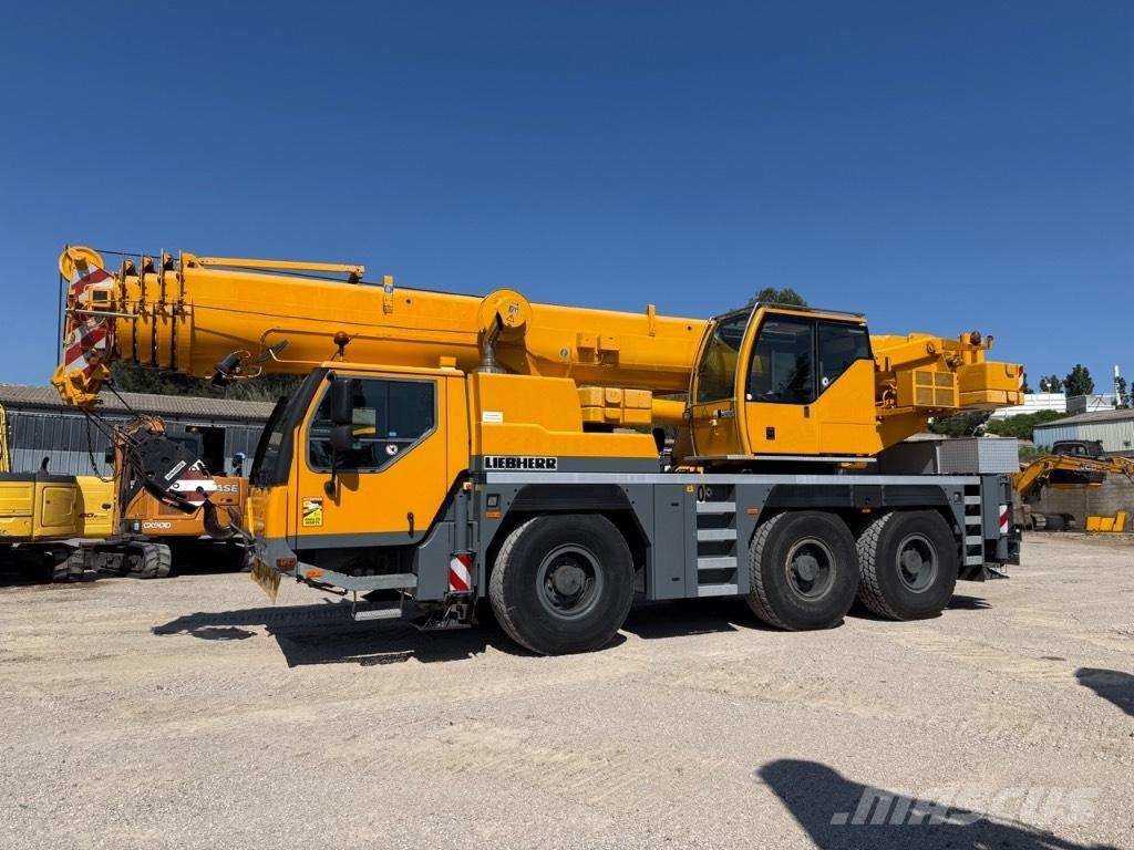 Liebherr LTM 1055 Gru per terreni difficili