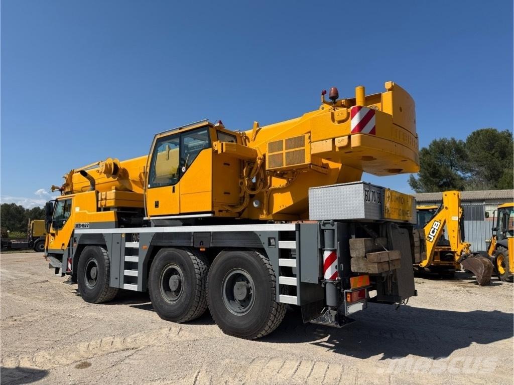 Liebherr LTM 1055 Gru per terreni difficili