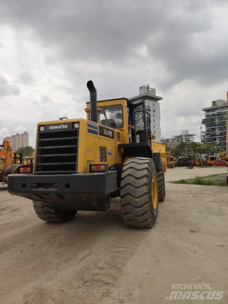 Komatsu WA470-3 Pale gommate