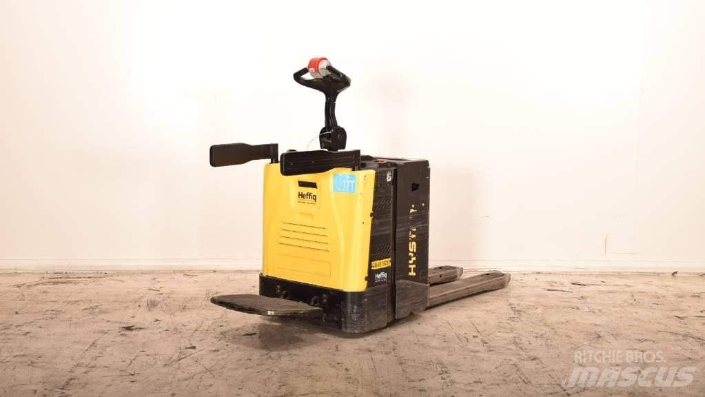 Hyster P 2.0 S Carrelli elevatori bassi a piattaforma