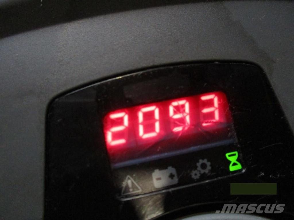 Toyota LPE200 Carrelli elevatori bassi a piattaforma