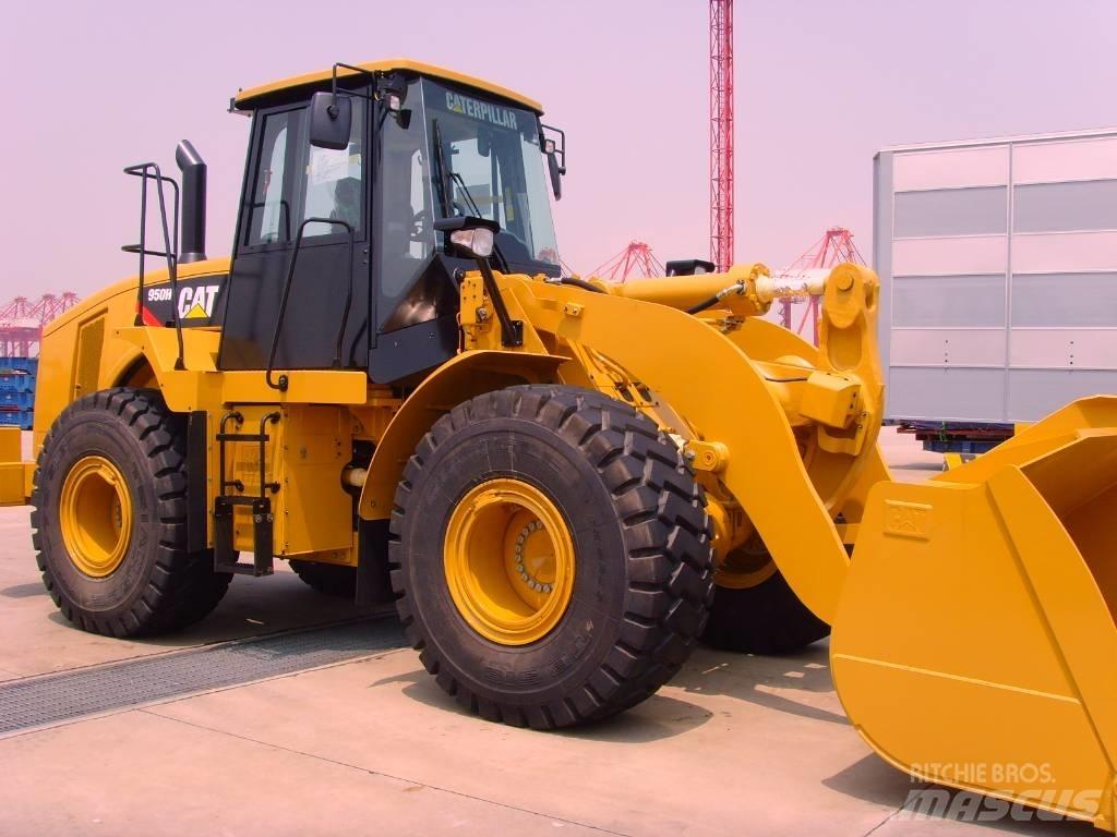 CAT 966 H Pale gommate
