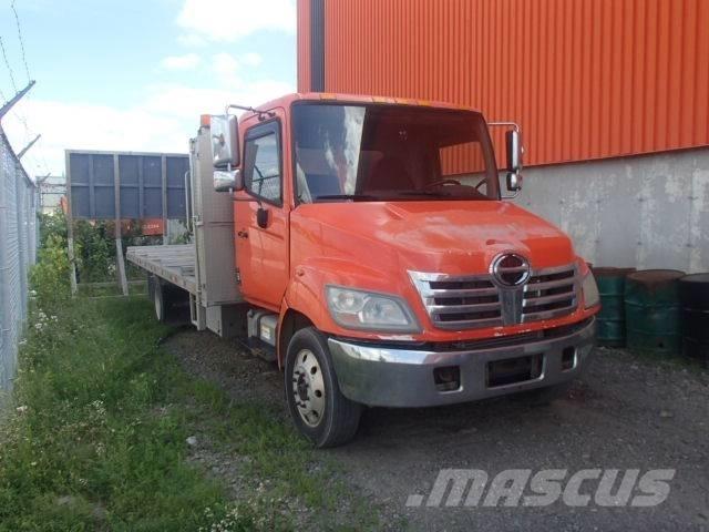 Hino 185 Camion con sponde ribaltabili