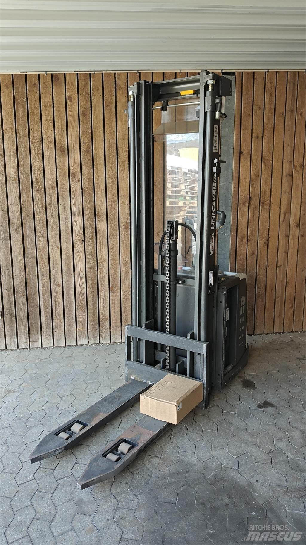 Atlet PSP160 Carrelli elevatori bassi a piattaforma