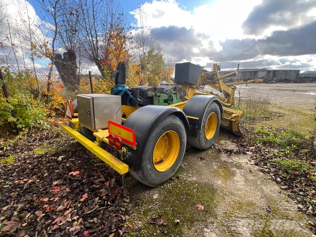 Lokomo AH132 Motorgraders