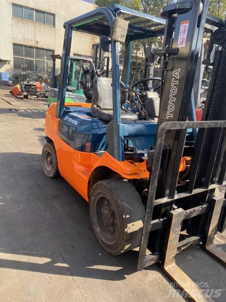 Toyota FD 30 Carrelli elevatori diesel