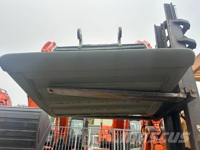  DieplepelBak CW45 Benne