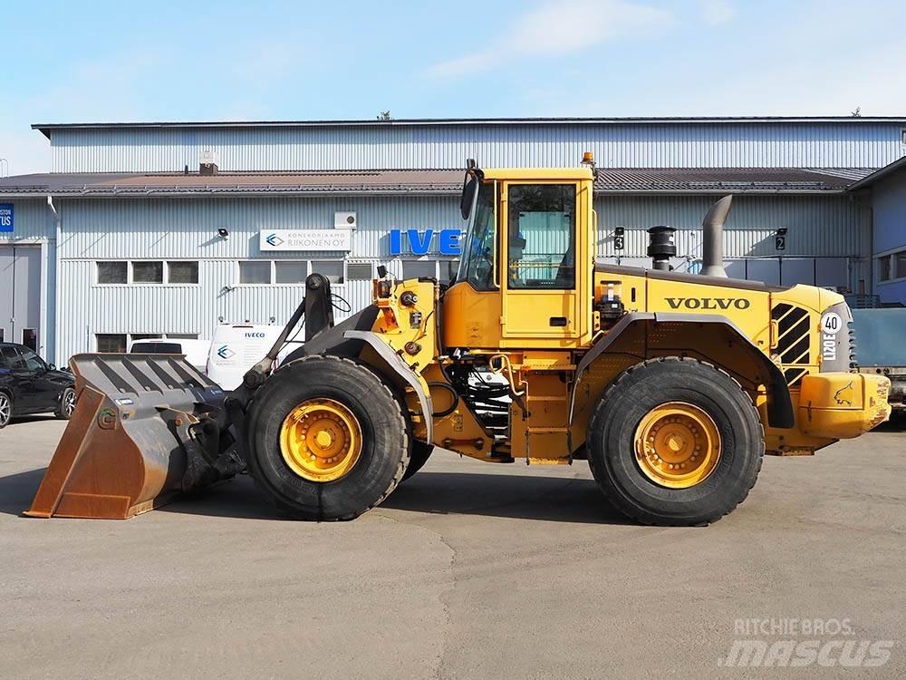 Volvo L 120 E Pale gommate