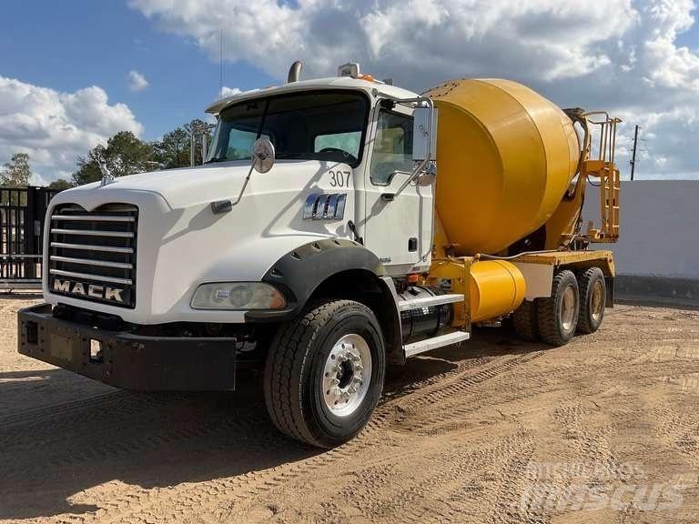 Mack CTP 713 B Camion altro