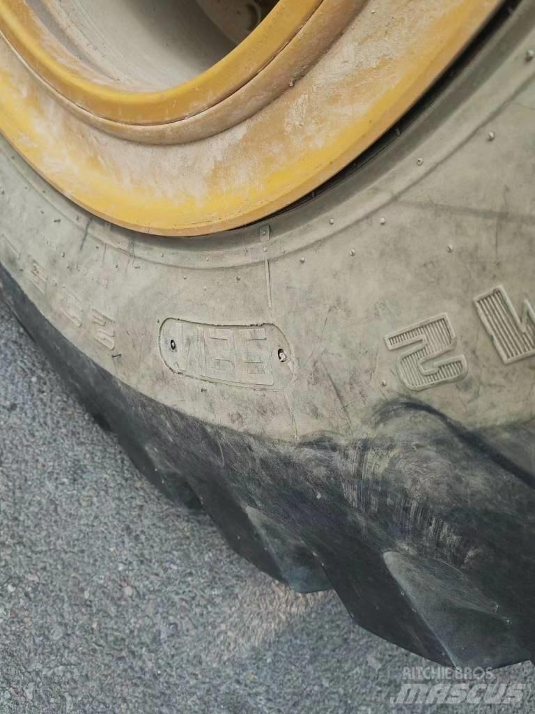 SEM 655D charger Pale gommate