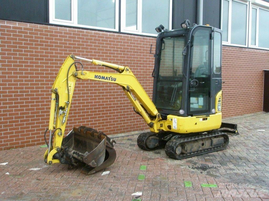 Komatsu PC16R-3HS Miniescavatori