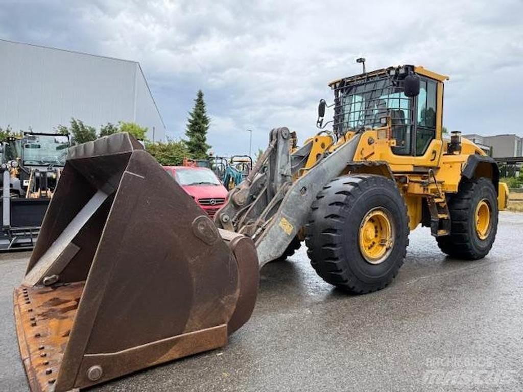Volvo L110G Pale gommate