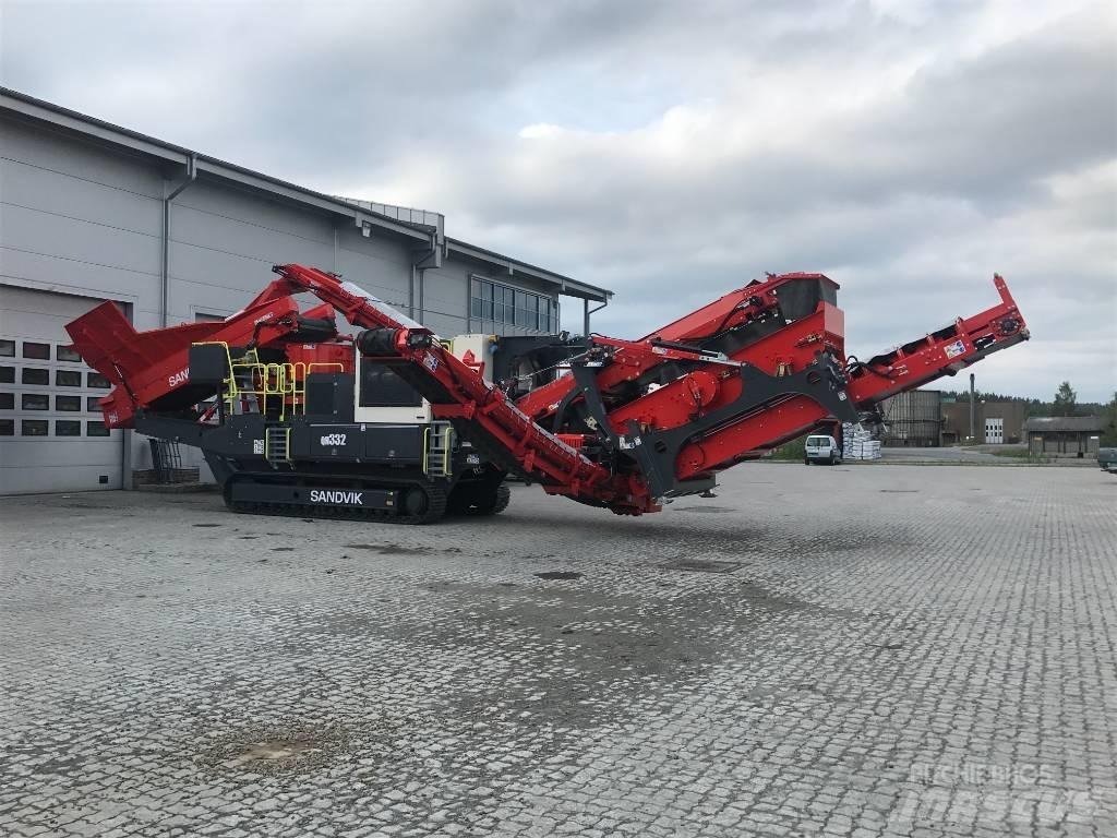 Sandvik QH 332 DDHS Frantoi mobili