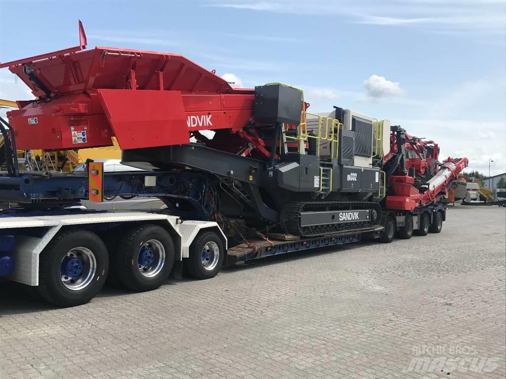 Sandvik QH 332 DDHS Frantoi mobili
