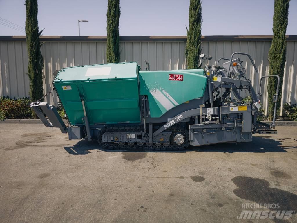 Vögele Super 700 Finitrici