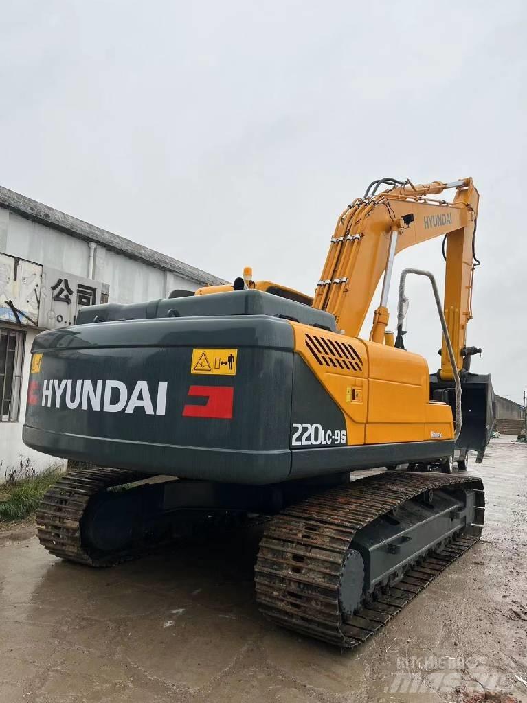 Hyundai R220LC-9S Escavatori cingolati