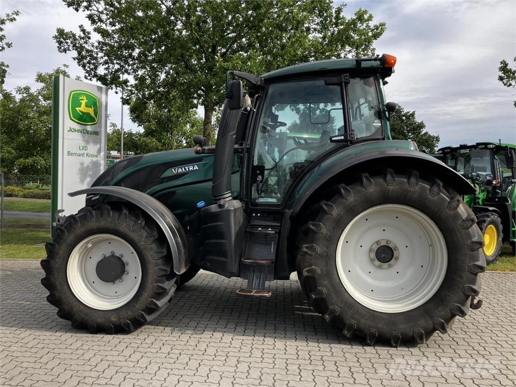 Valtra T174 Versu Trattori