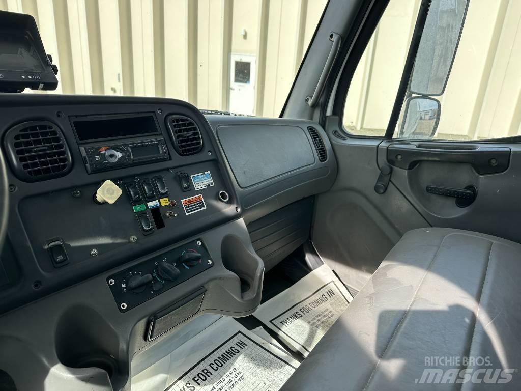 Freightliner M2 Camion dei rifiuti