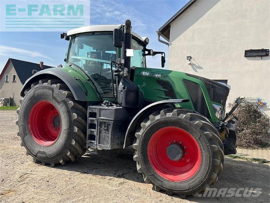 Fendt 826 vario Trattori