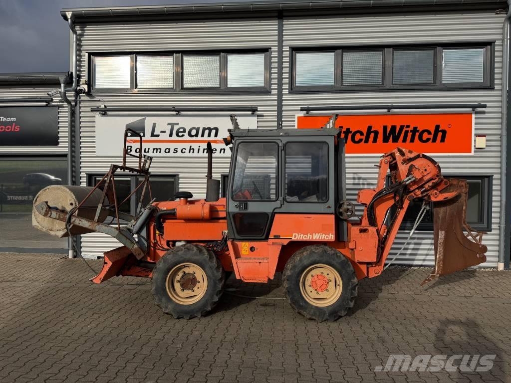 Ditch Witch 8020 T Scavafossi
