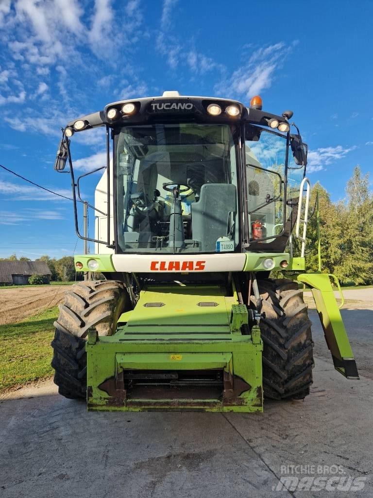 CLAAS Tucano 320 Mietitrebbiatrici