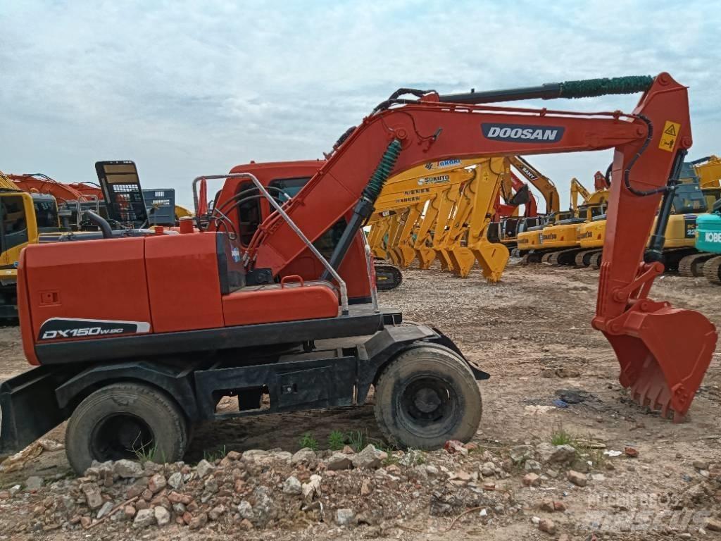 Doosan DH 150 W-7 Escavatori cingolati