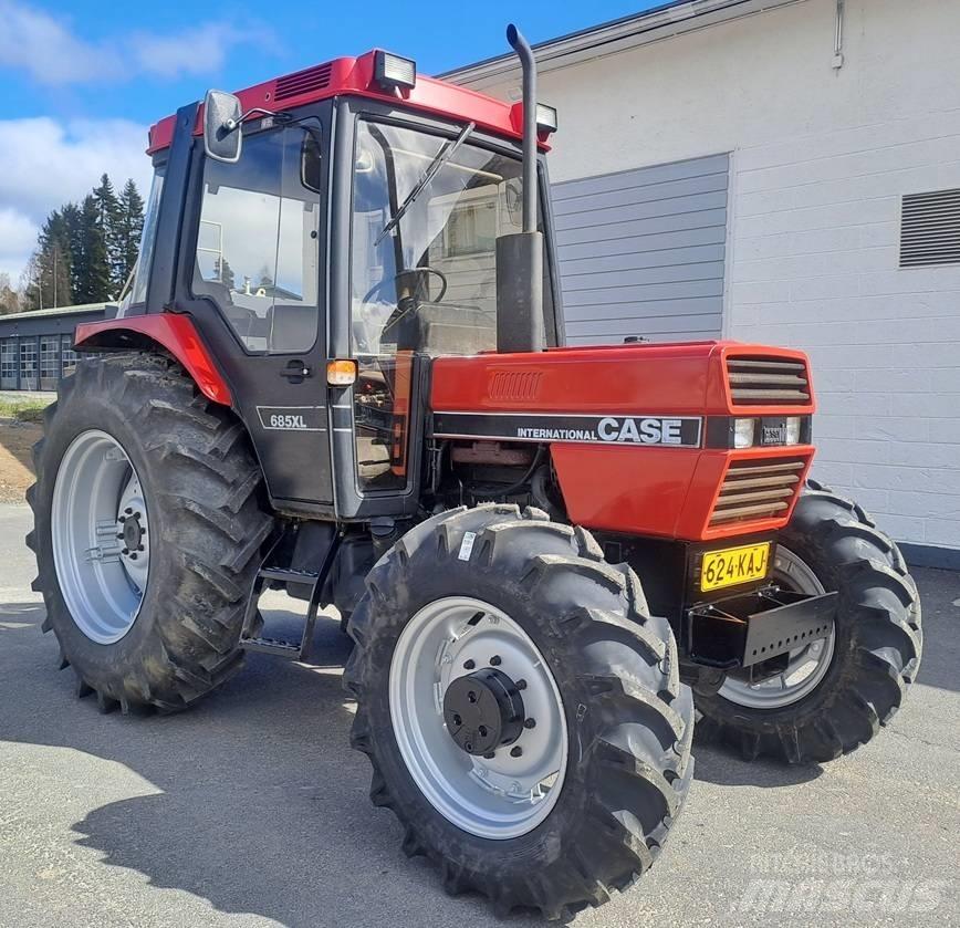 Case IH 685 XL Trattori