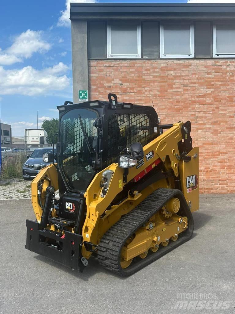 CAT 255 Pale cingolate