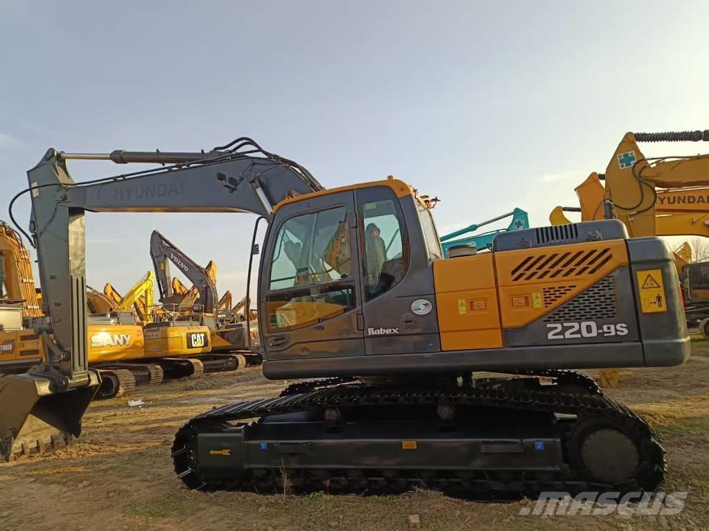Hyundai 220-9s Escavatori cingolati