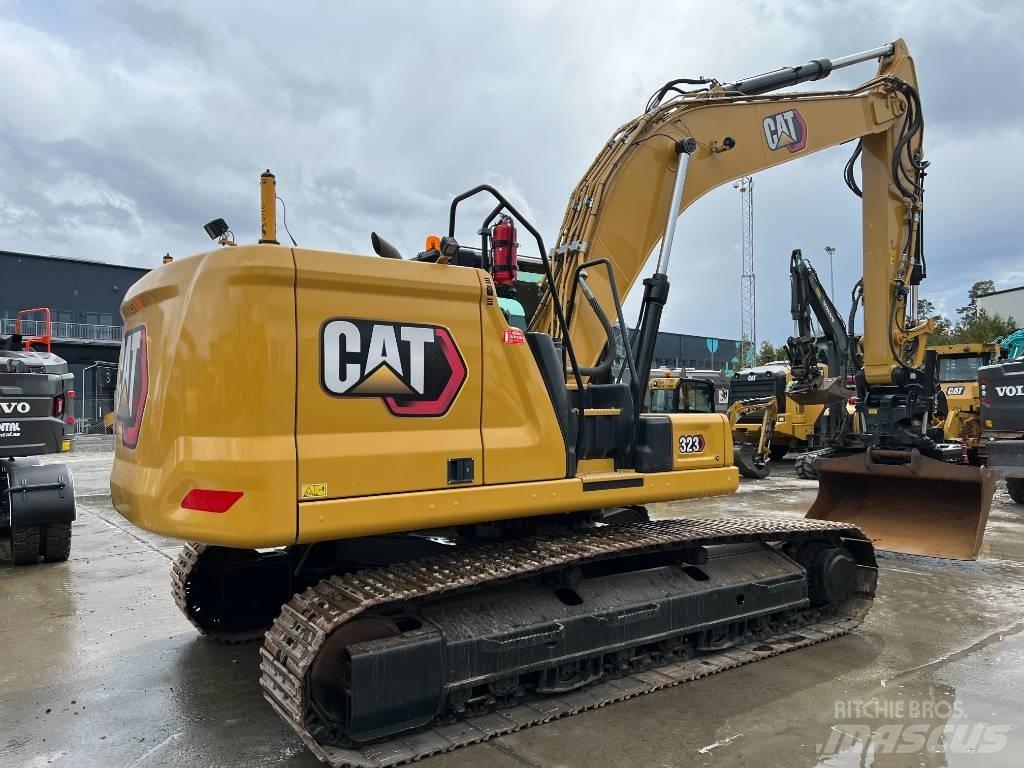 CAT 323 Next Gen Escavatori cingolati