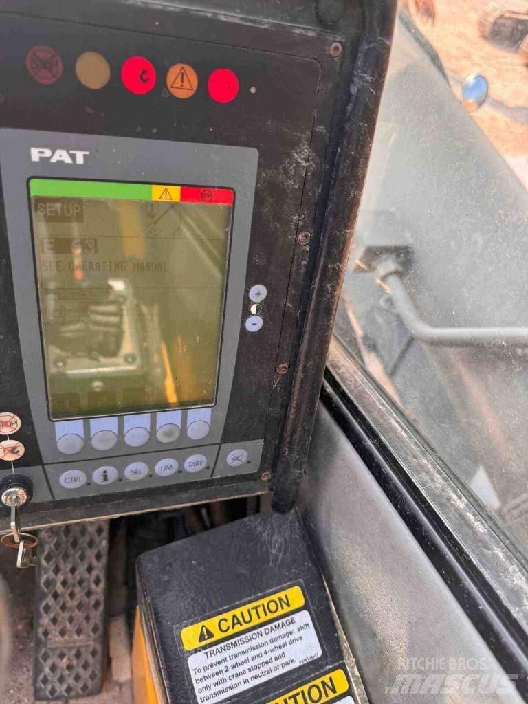 Grove RT 890 E Gru per terreni difficili
