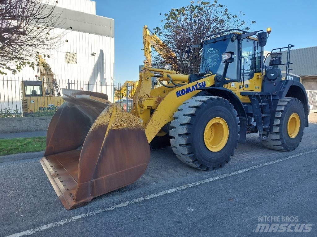 Komatsu WA470-8 Pale gommate