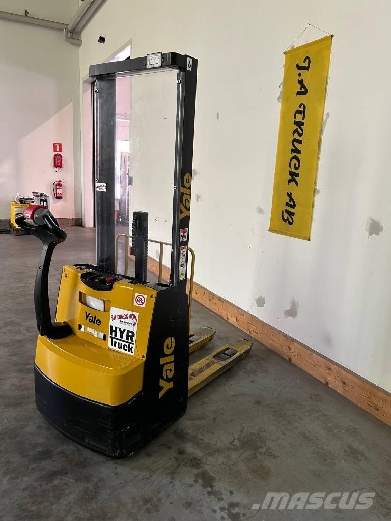 Yale MS 10 E Transpallet uomo a terra