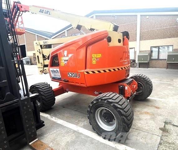 JLG 520 AJ Piattaforme a braccio articolato
