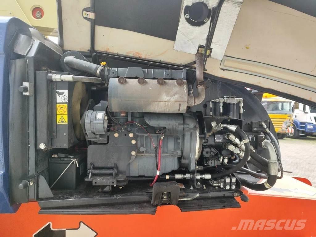 JLG 860 SJ Piattaforme a braccio telescopico