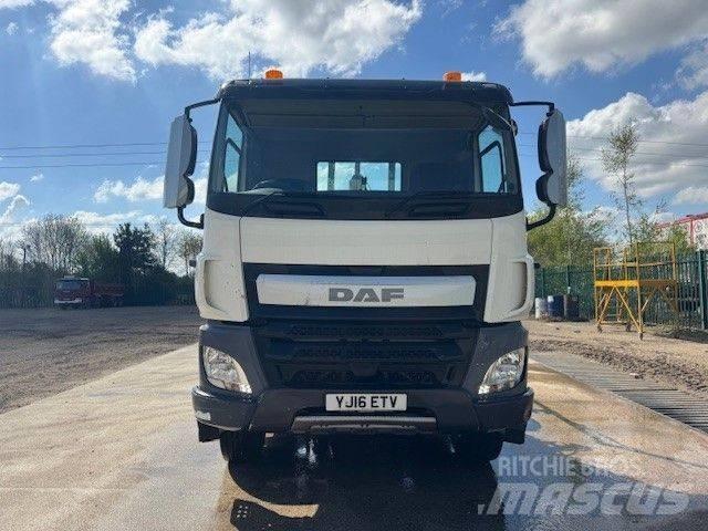 DAF CF 400 Camion con gancio di sollevamento