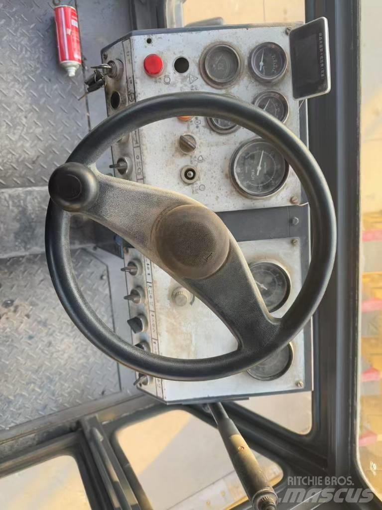 Dynapac CC 211 Rulli a doppio tamburo