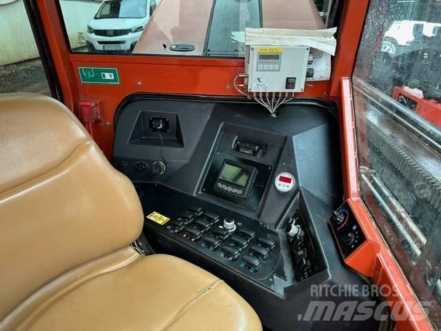 Ditch Witch JT 30 AT Macchina per perforazione orizzontale controllata