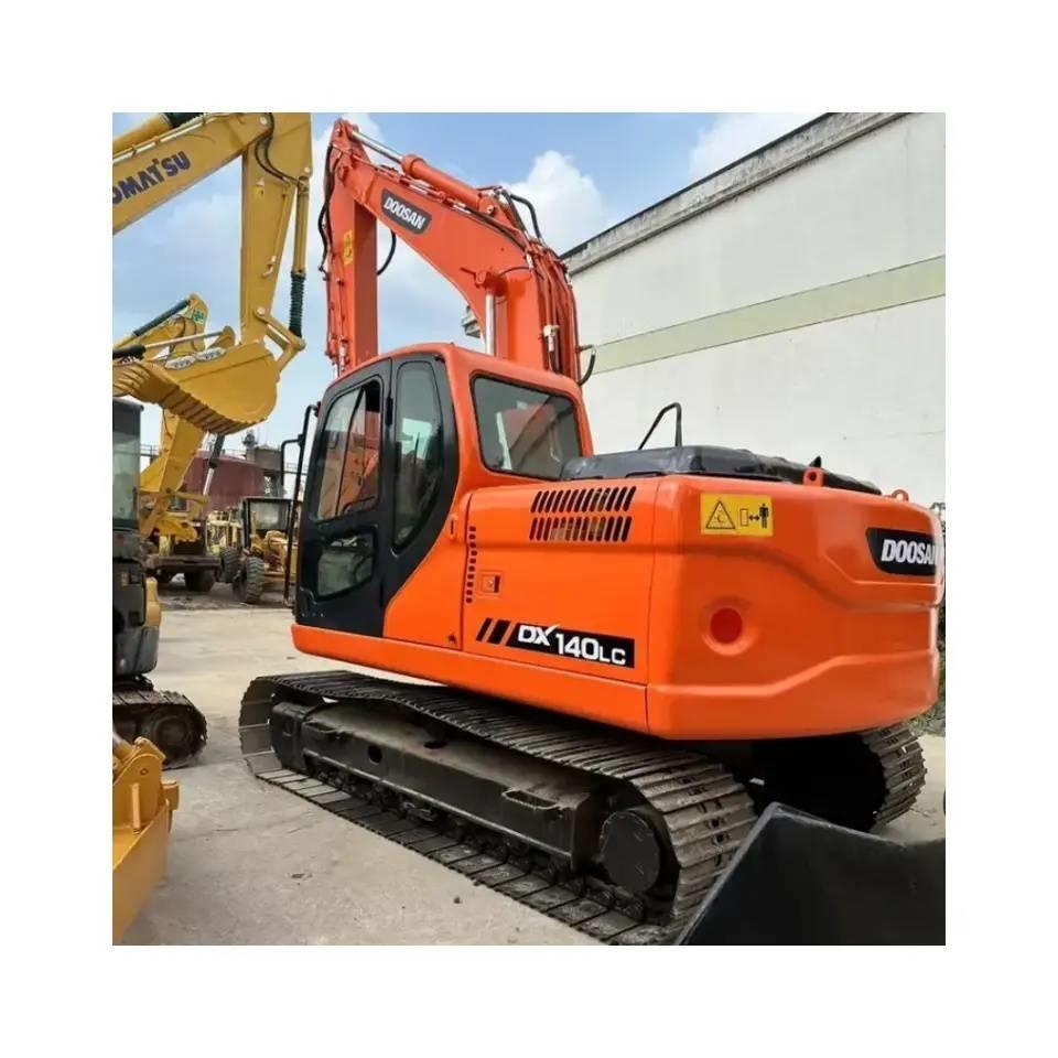 Doosan DX 140 LC Escavatori cingolati