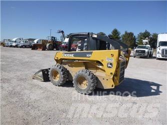 John Deere 325 Mini Pale Gommate