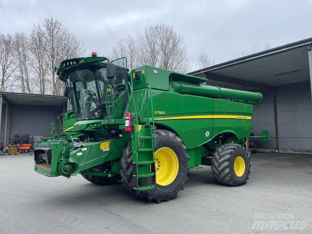 John Deere S790i Mietitrebbiatrici