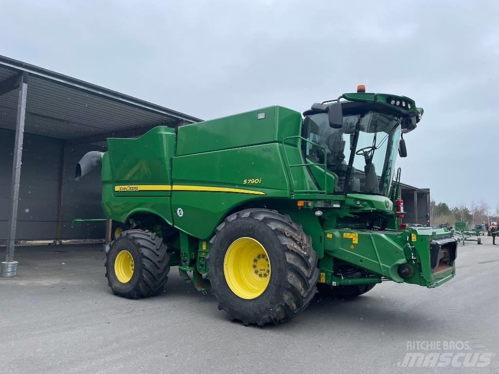 John Deere S790i Mietitrebbiatrici