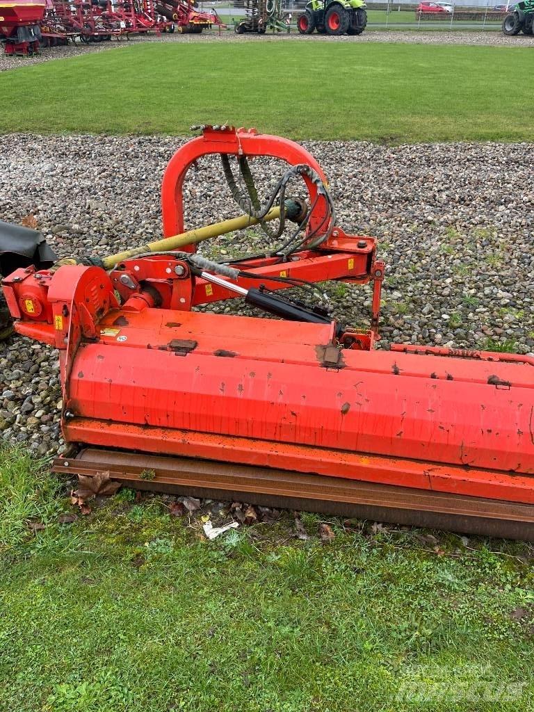 Maschio Giraffa 210 Falciatrici/cimatrici per pascoli
