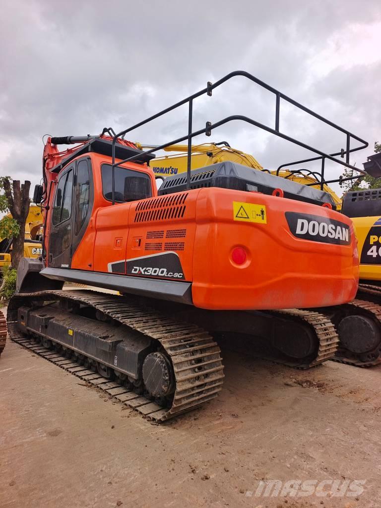 Doosan DX 300LC Escavatori cingolati